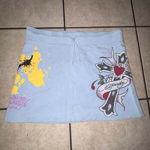 Vintage Y2K Ed Hardy Intimates Baby Blue Knit Cross Graphic Mini Skirt L 30x13.5